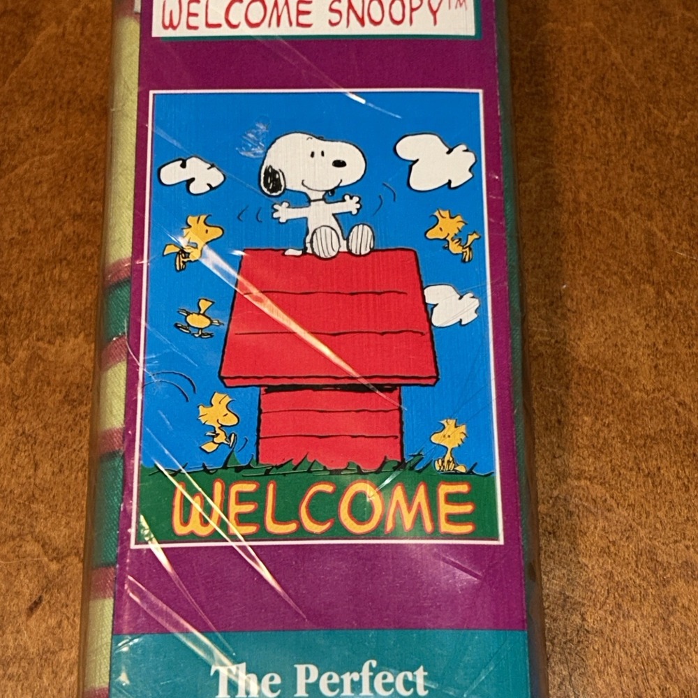 Vintage Peanuts Welcome Snoopy Banner Flag 28" X 40" Summer Design B1